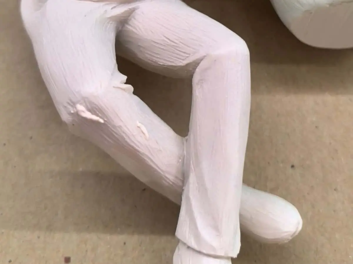 How to Prevent Bubbles in Resin Figurine Casts?